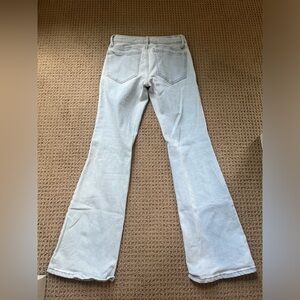 Wild Fable Jeans. Light wash. Button up. Tight fit/Flare.